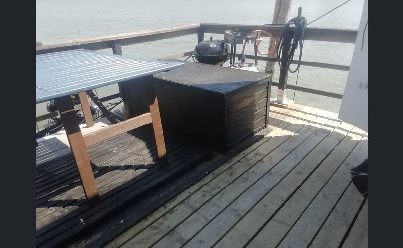 Omavalmiste Asuntovene/lautta-kuva-5